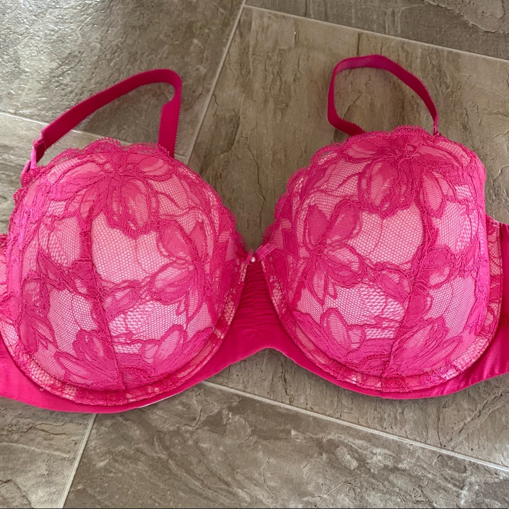 Selling VS bra